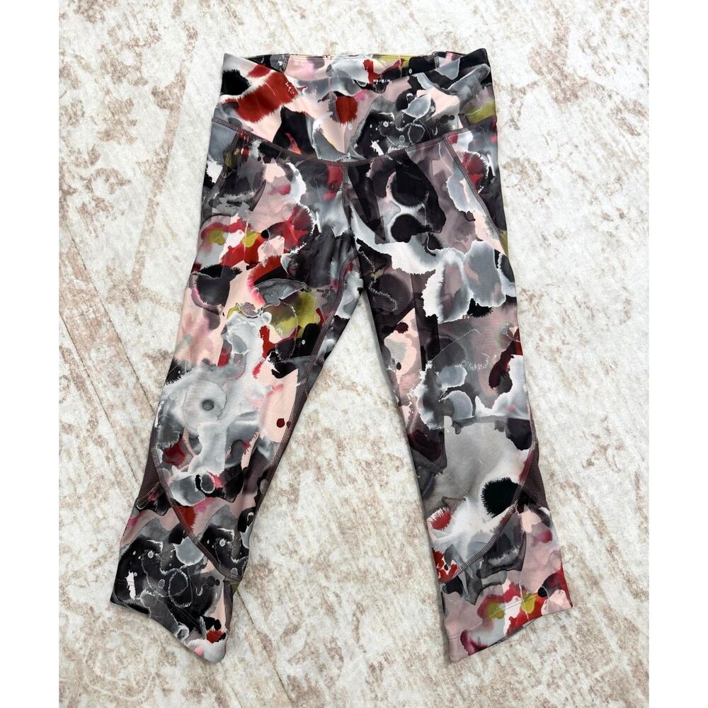Under Armour HeatGear Floral Print Compression Capri Crop Leggings Women's M